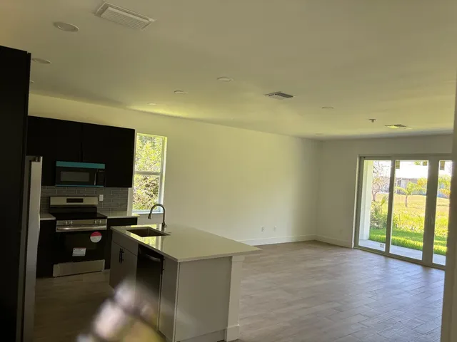 $2,200 | 500 Sunset Road North, Rotonda West, FL 33947