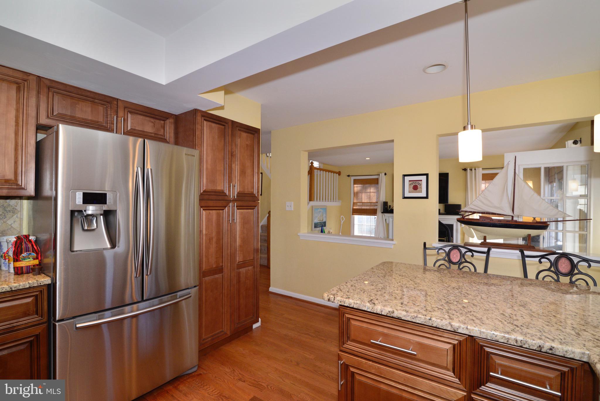 11627 Springhouse Place Reston, VA 20194 - Photo 15 of 46