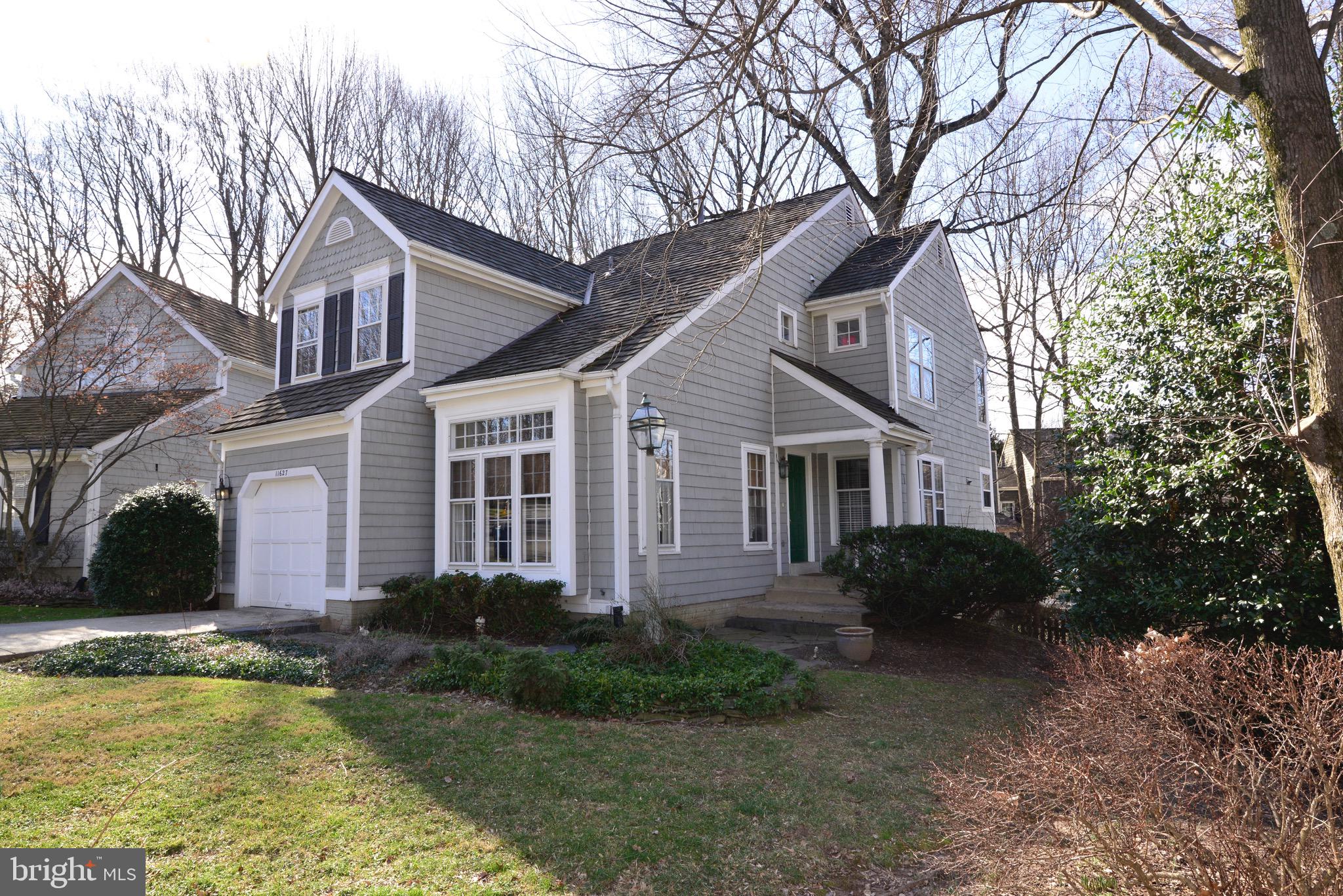 11627 Springhouse Place Reston, VA 20194 - Photo 2 of 46