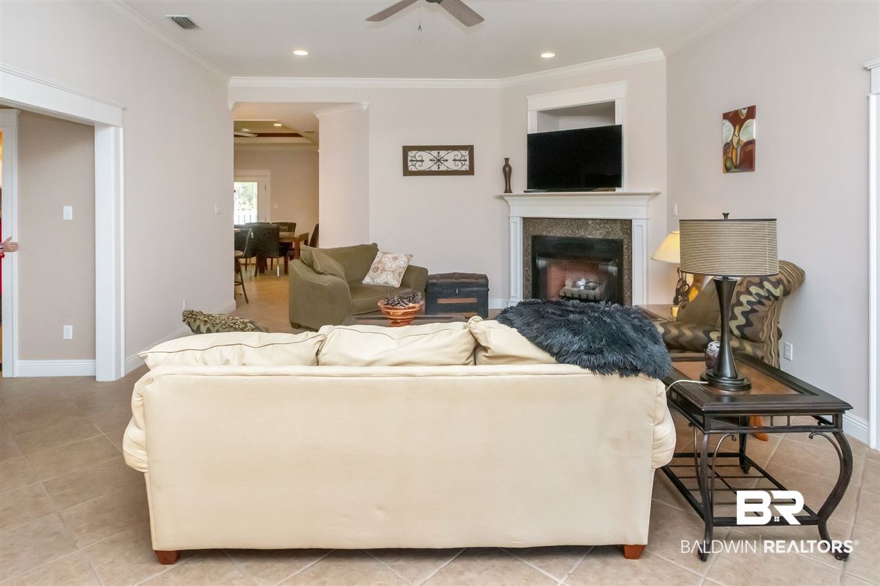 950 South Weatherby Street Saraland, AL 36571 - Photo 9 of 47
