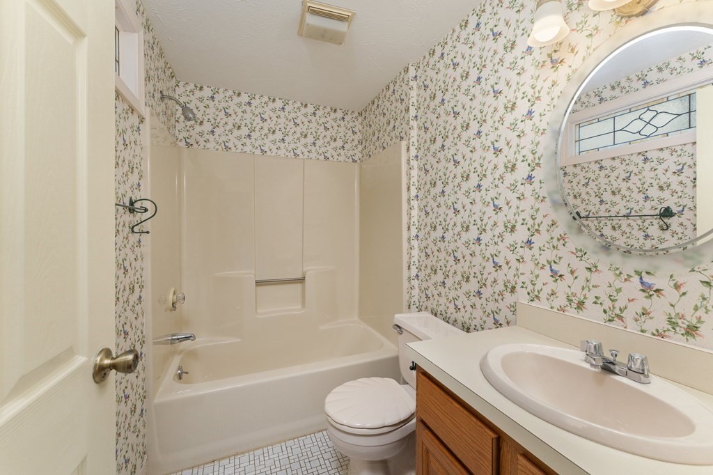 46 East Bluff Road, Unit 46 Ashland, MA 01721 - Photo 24 of 37 Gallery Image 24
