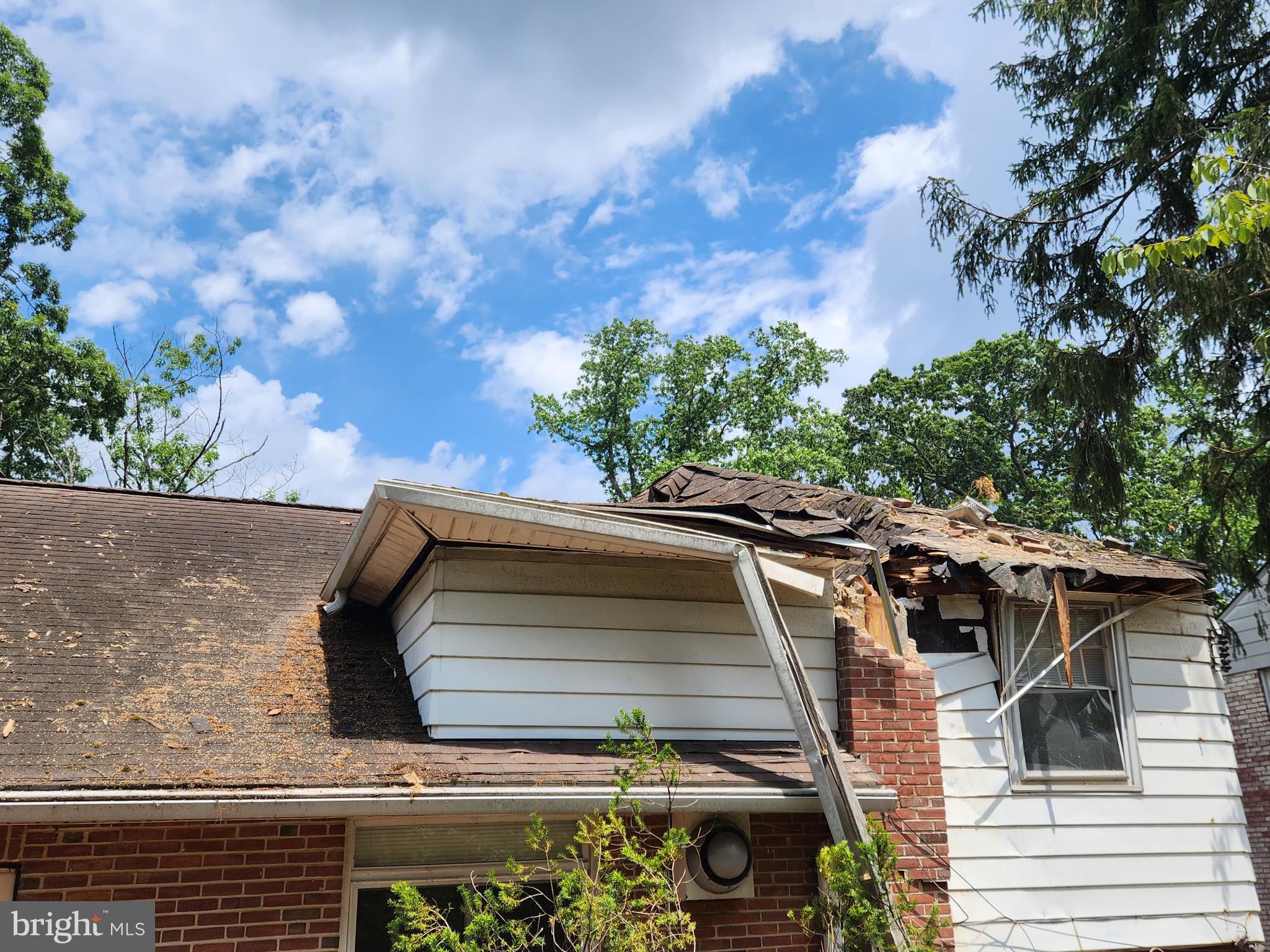 7906 Chandler Road Glenside, PA 19038 - Photo 3 of 4 a view of a house with a balcony