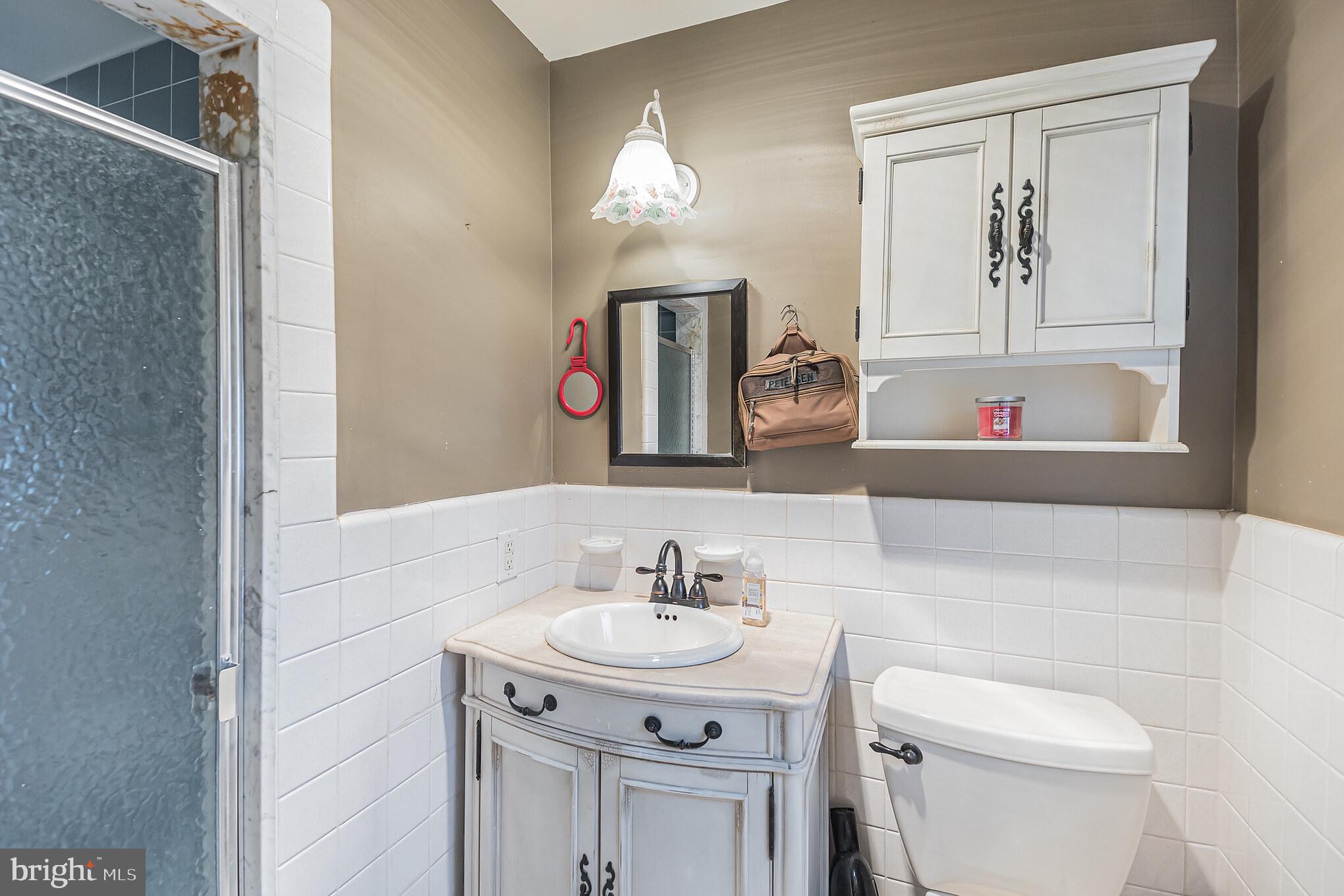 1043 Irvin Road Huntingdon Valley, PA 19006 - Photo 26 of 28