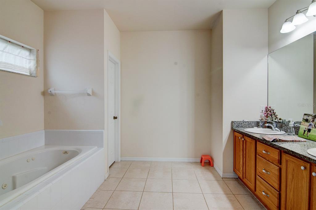 7852 Southwest 84th Way Gainesville, FL 32608 - Photo 21 of 30
