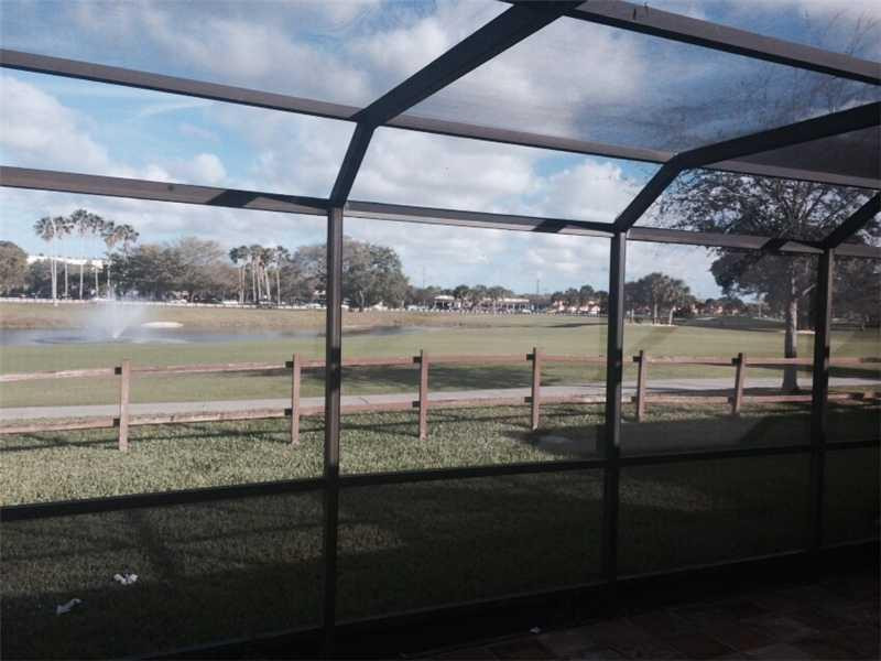 1649 Fairway Road, Unit 1649 Pembroke Pines, FL 33026 - Photo 4 of 8 Patio/Deck