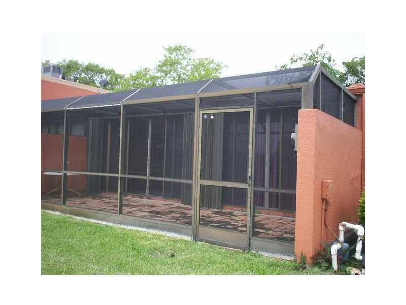 1649 Fairway Road, Unit 1649 Pembroke Pines, FL 33026 - Photo 5 of 8 Exterior Back Other