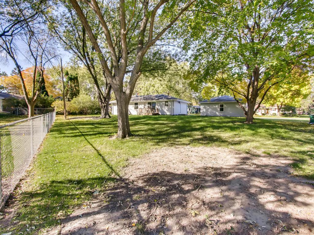 8313 Little Road Bloomington, MN 55437 - Photo 27 of 28 Gallery Image 27