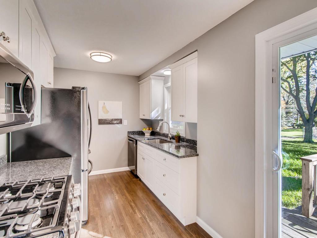 8313 Little Road Bloomington, MN 55437 - Photo 7 of 28 Gallery Image 7