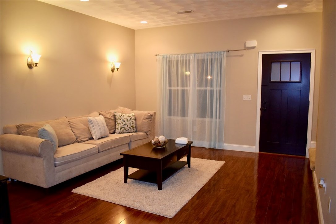 301 West Shore Road, Unit 6 Warwick, RI 02889 - Photo 3 of 9