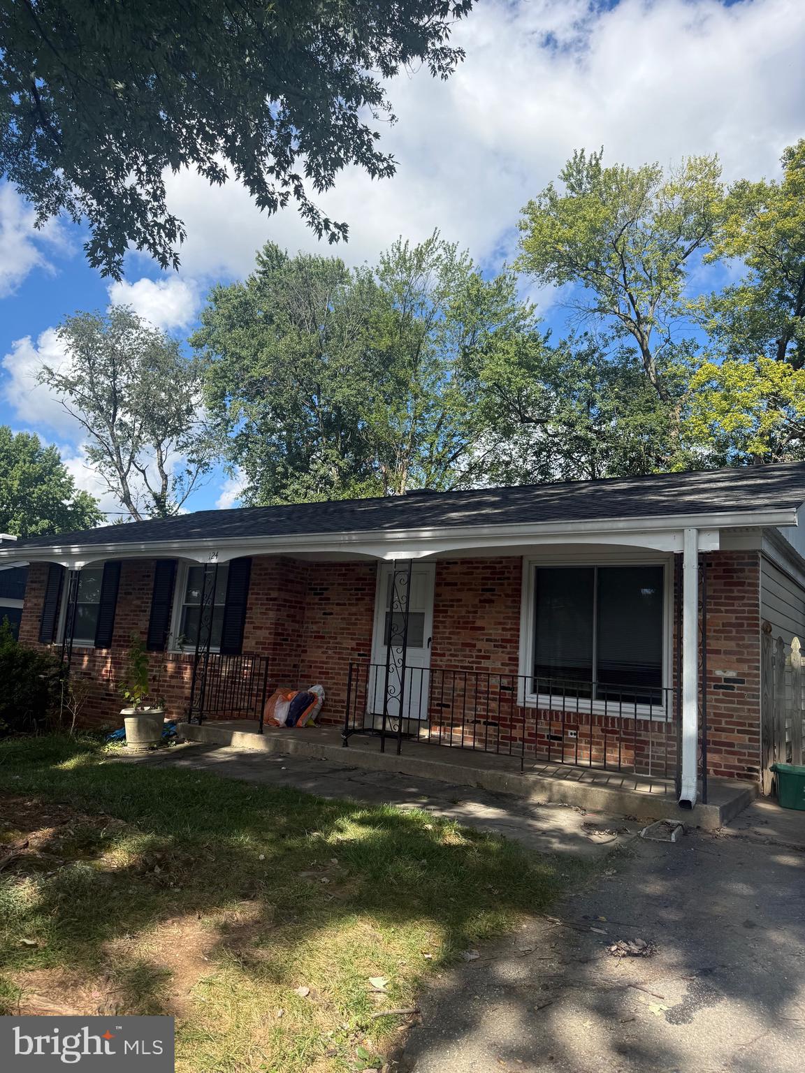 124 Spring Street Gaithersburg, MD 20877 - Photo 6 of 49 Gallery Image 6