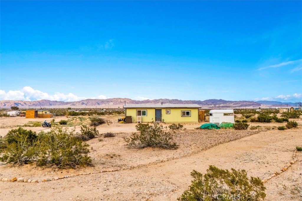 67550 Del Oro Road Twentynine Palms, CA 92277 - Photo 34 of 41 a view of ocean with city view