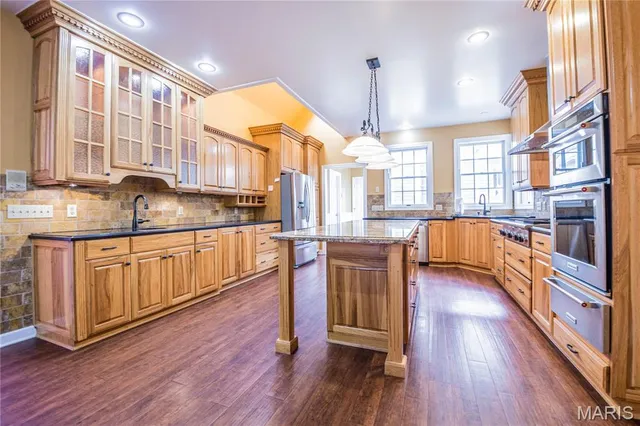 $649,900 | 3401 Normandy Road, Poplar Bluff, MO 63901