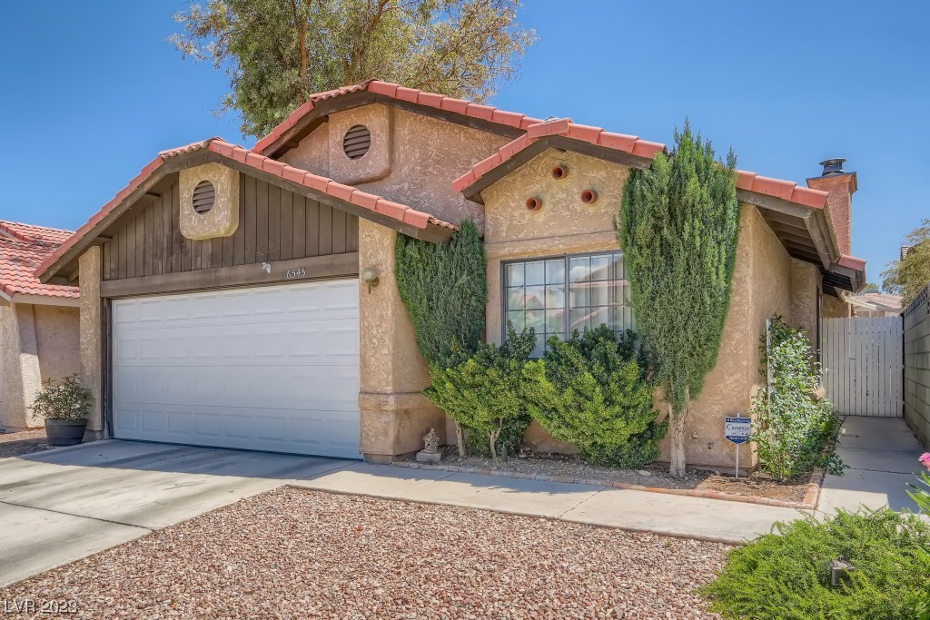 6545 Hartwood Road Las Vegas, NV 89108 - Photo 2 of 24