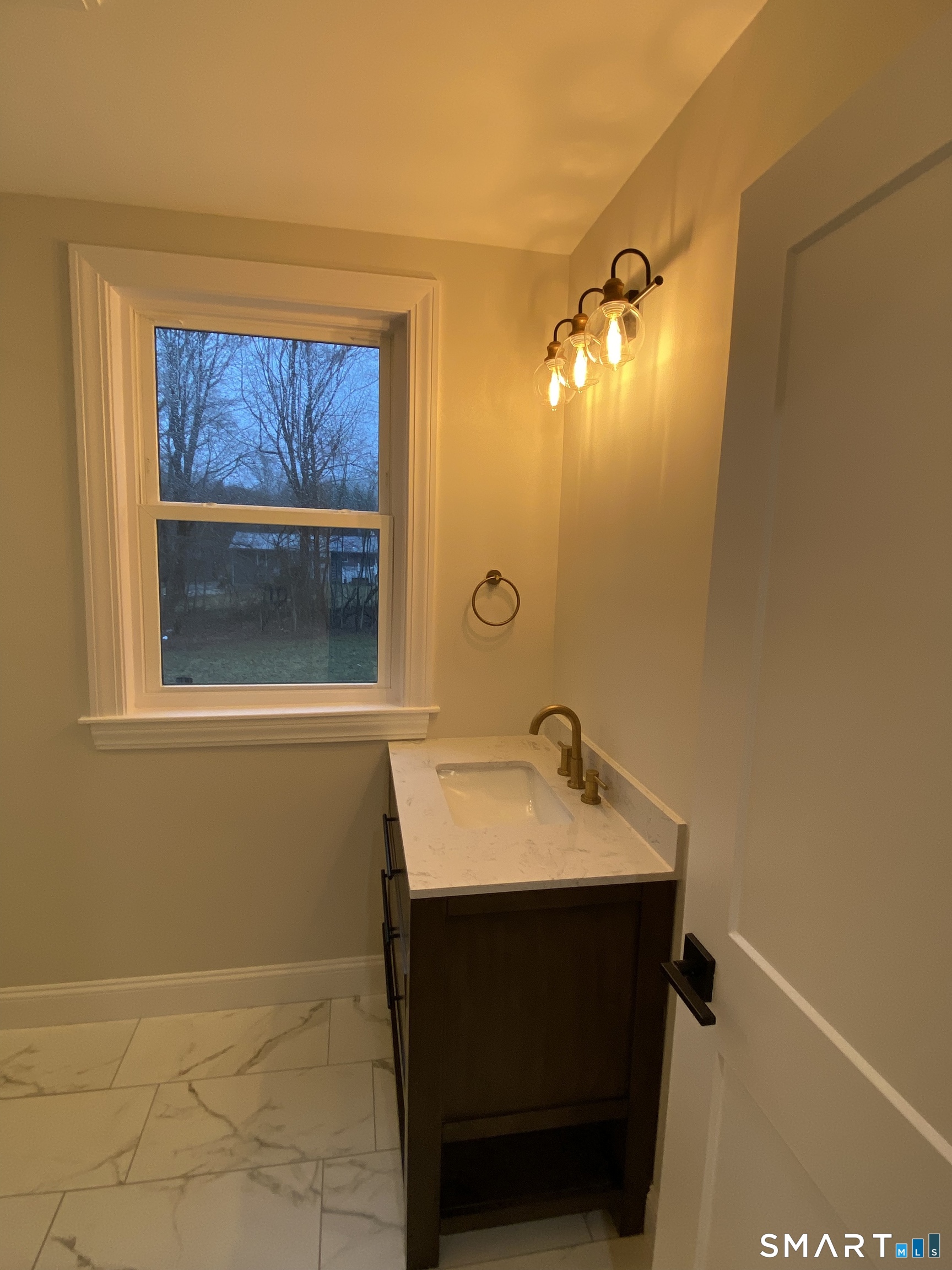 91 Prospect Street Watertown, CT 06795 - Photo 20 of 40 First Floor