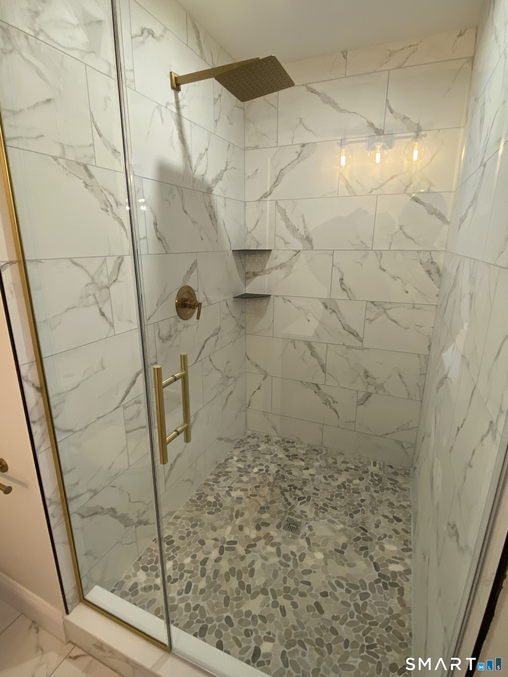 91 Prospect Street Watertown, CT 06795 - Photo 22 of 40 First Floor