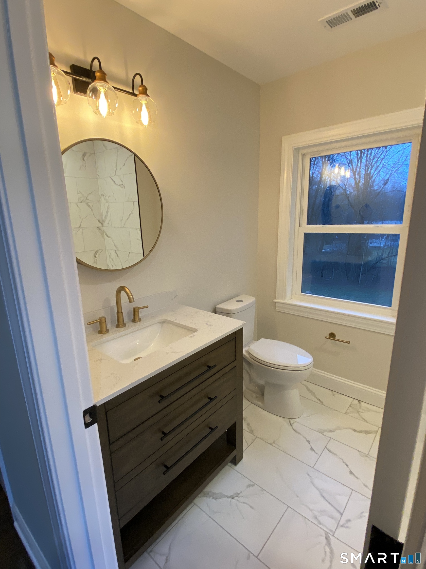 91 Prospect Street Watertown, CT 06795 - Photo 27 of 40 Second Floor