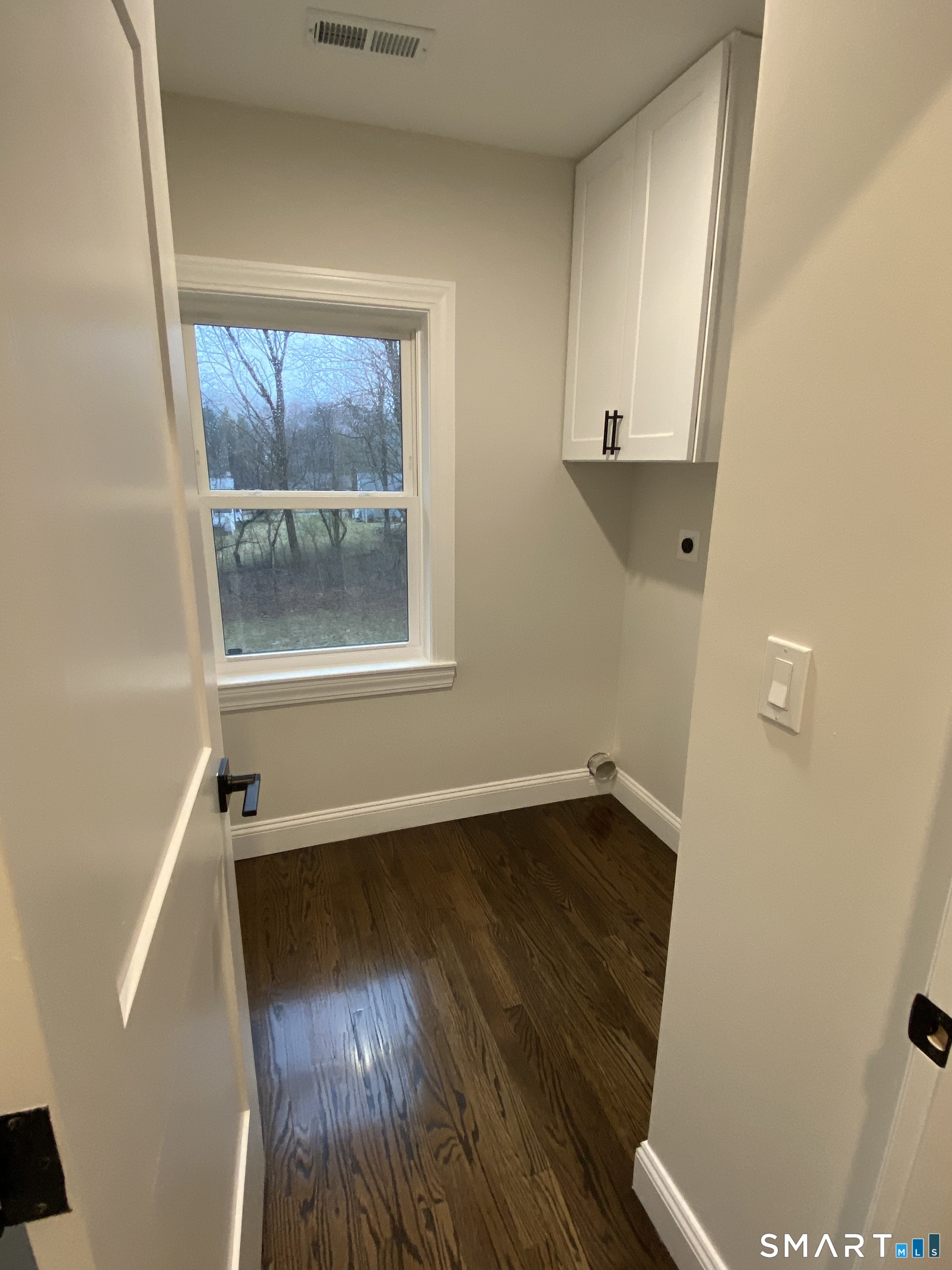 91 Prospect Street Watertown, CT 06795 - Photo 28 of 40 Second Floor