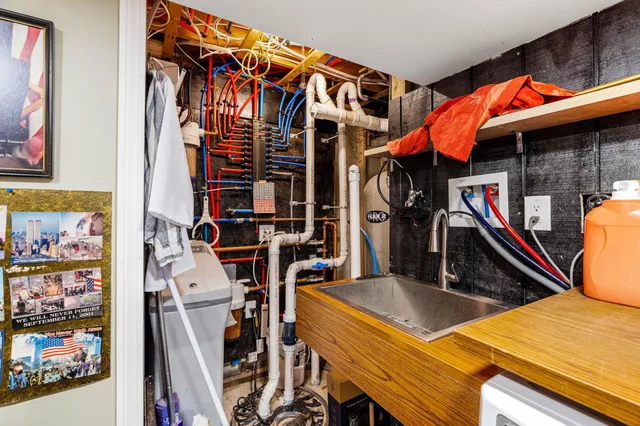 $849,900 | 50 Bartley Hill Road, Londonderry, NH 03053