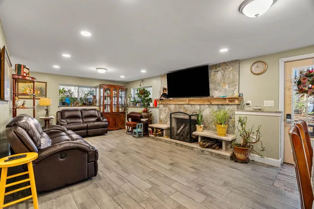 $849,900 | 50 Bartley Hill Road, Londonderry, NH 03053