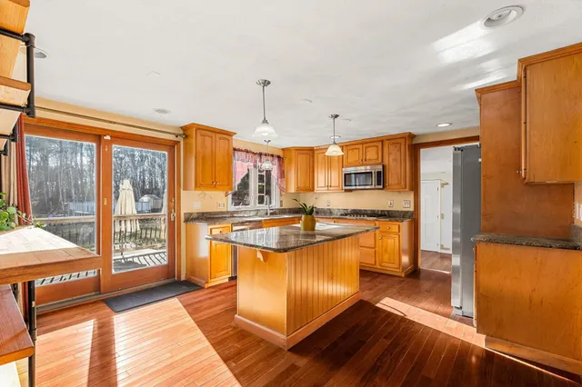 $849,900 | 50 Bartley Hill Road, Londonderry, NH 03053