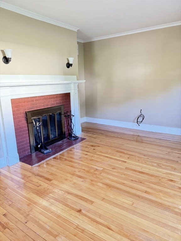 27 Forsberg Street Worcester, MA 01607 - Photo 3 of 31 Gallery Image 3
