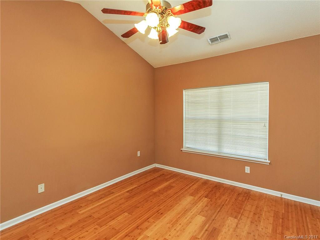 16823 Timber Crossing Road, Unit 16823 Charlotte, NC 28213 - Photo 15 of 24