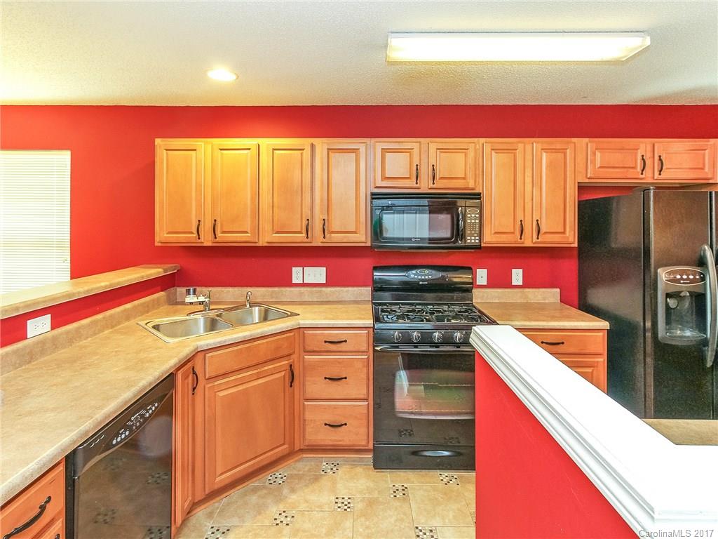 16823 Timber Crossing Road, Unit 16823 Charlotte, NC 28213 - Photo 4 of 24