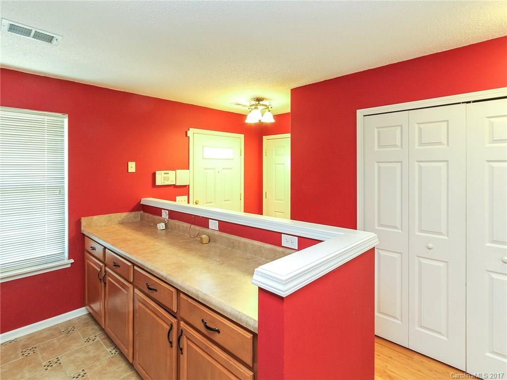 16823 Timber Crossing Road, Unit 16823 Charlotte, NC 28213 - Photo 6 of 24