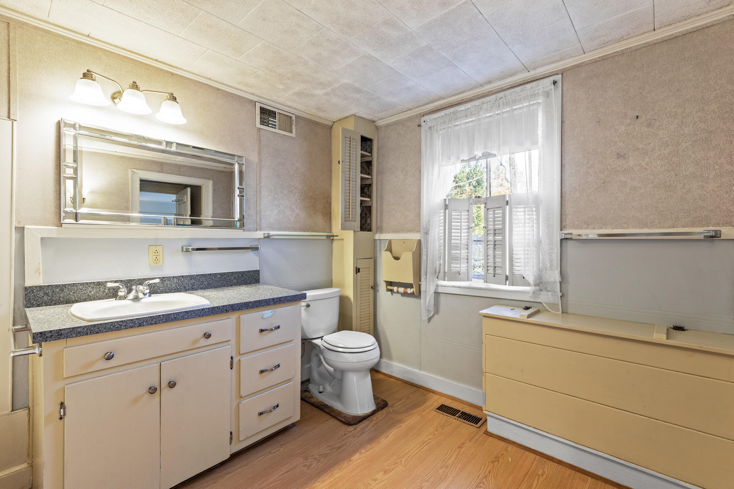 15 Read Road Windham, ME 04062 - Photo 11 of 21 15 read rd, windham - 009