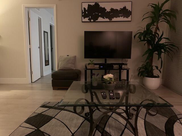 336 Golfview Road, Unit 910 North Palm Beach, FL 33408 - Photo 15 of 27 IMG_9580