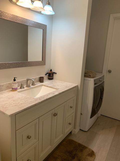 336 Golfview Road, Unit 910 North Palm Beach, FL 33408 - Photo 23 of 27 IMG_9575
