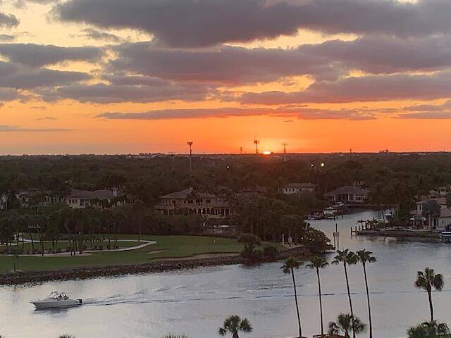 336 Golfview Road, Unit 910 North Palm Beach, FL 33408 - Photo 5 of 27 IMG_8614 (1)