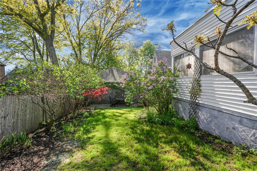 150 Ridge Street Pawtucket, RI 02860 - Photo 41 of 45