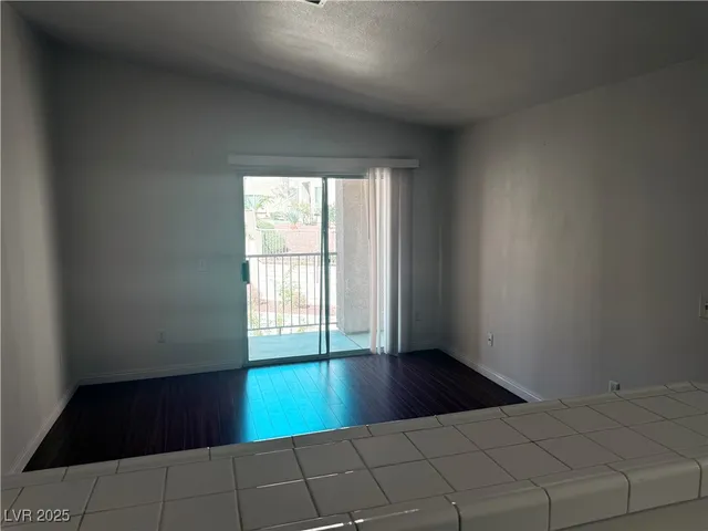 $1,150 | 2110 Los Feliz Street, Unit 2055, Las Vegas, NV 89156