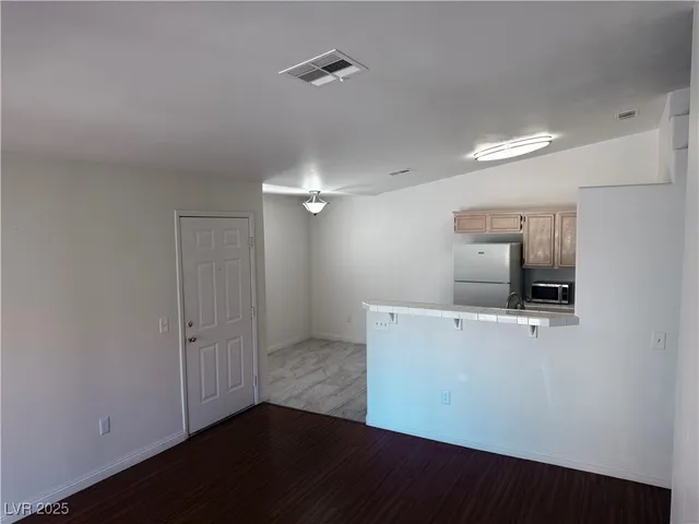 $1,150 | 2110 Los Feliz Street, Unit 2055, Las Vegas, NV 89156