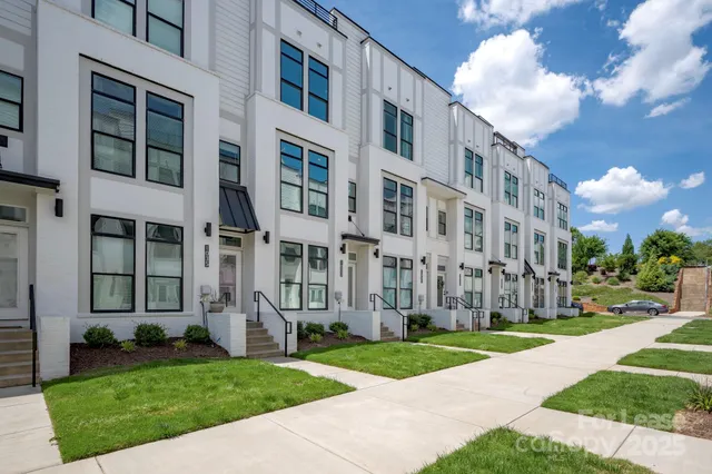 $2,899 | 1033 Wesley Terrace Avenue, Charlotte, NC 28208