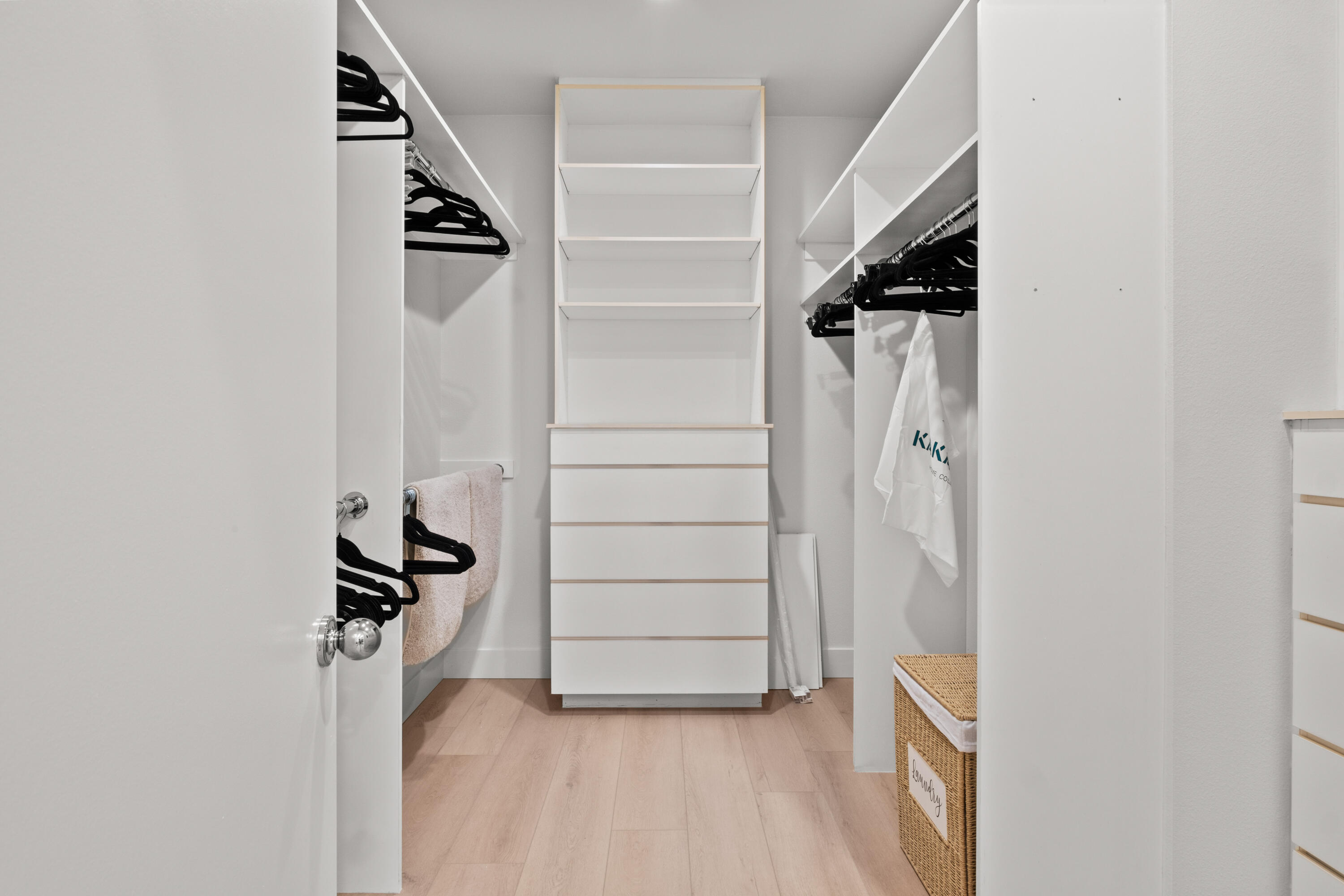 781 Box Canyon Trail Palm Desert, CA 92211 - Photo 19 of 31 wooden floor in an empty room