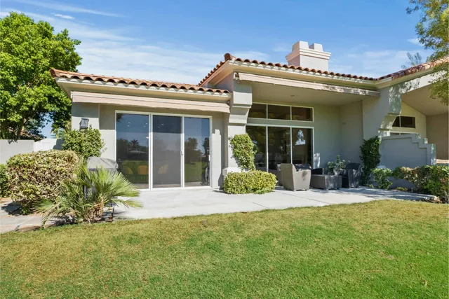 a big yard with lots of green space