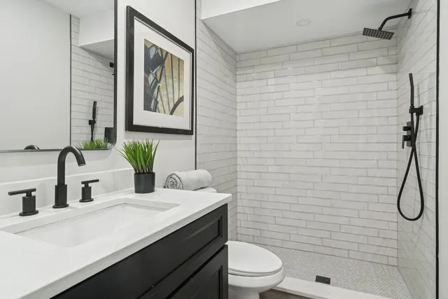 $549,000 | 1420 Hassell Road, Hoffman Estates, IL 60169