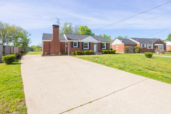 $399,900 | 2912 Leatherwood Drive, Nashville, TN 37214