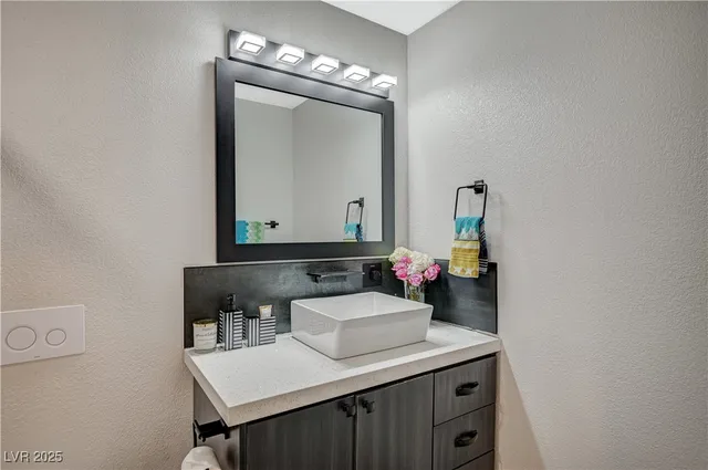 $950,000 | 246 Windsong Drive, Henderson, NV 89074