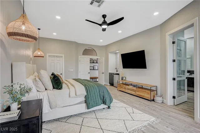 $950,000 | 246 Windsong Drive, Henderson, NV 89074