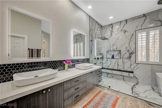 $950,000 | 246 Windsong Drive, Henderson, NV 89074