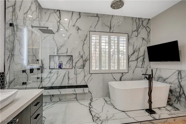 $950,000 | 246 Windsong Drive, Henderson, NV 89074