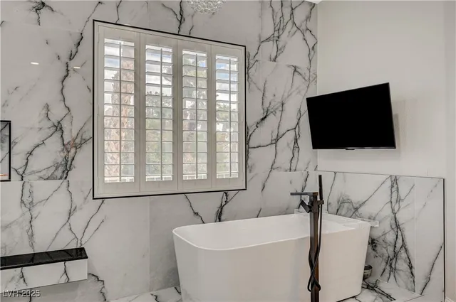 $950,000 | 246 Windsong Drive, Henderson, NV 89074