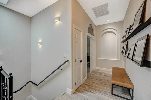 $950,000 | 246 Windsong Drive, Henderson, NV 89074