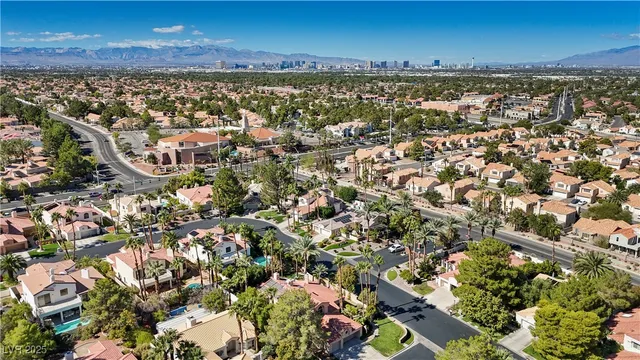 $950,000 | 246 Windsong Drive, Henderson, NV 89074