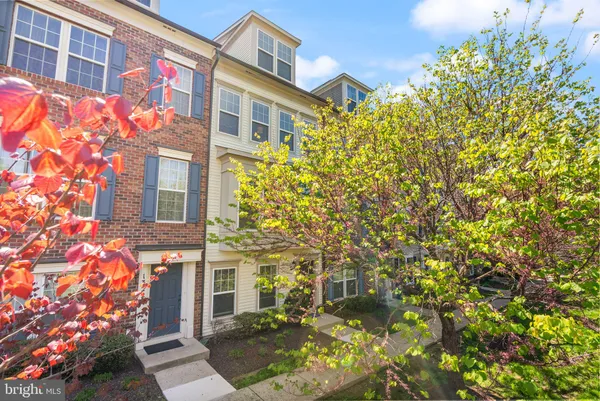 $465,000 | 13230 Shawnee Lane, Unit 102, Clarksburg, MD 20871