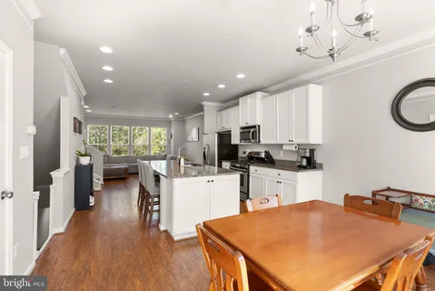 $465,000 | 13230 Shawnee Lane, Unit 102, Clarksburg, MD 20871