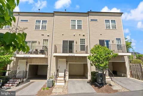$465,000 | 13230 Shawnee Lane, Unit 102, Clarksburg, MD 20871
